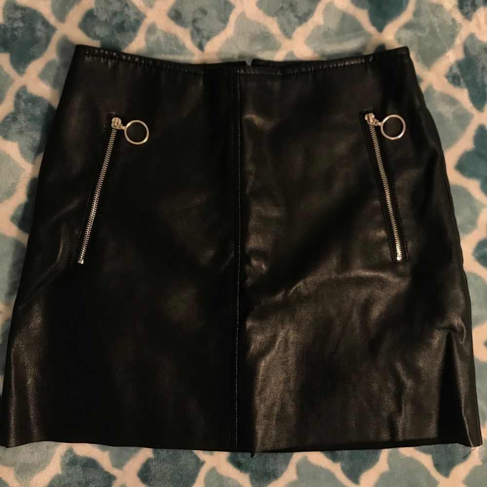Leather skirt
